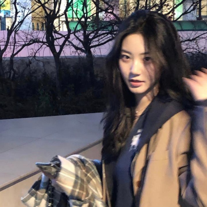 你在我的右手边