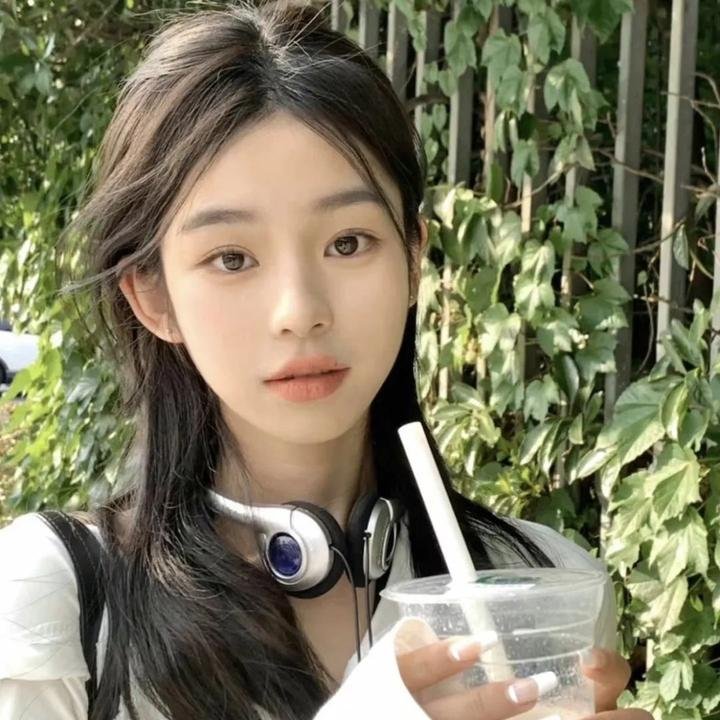 人潮汹涌 · 独家纪录片